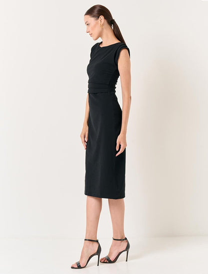 Black Boat Neck Sleeveless Stylish Midi Dress