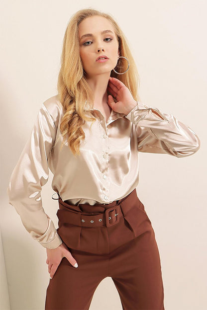 3964 Lightly Flowing Satin Shirt - Beige