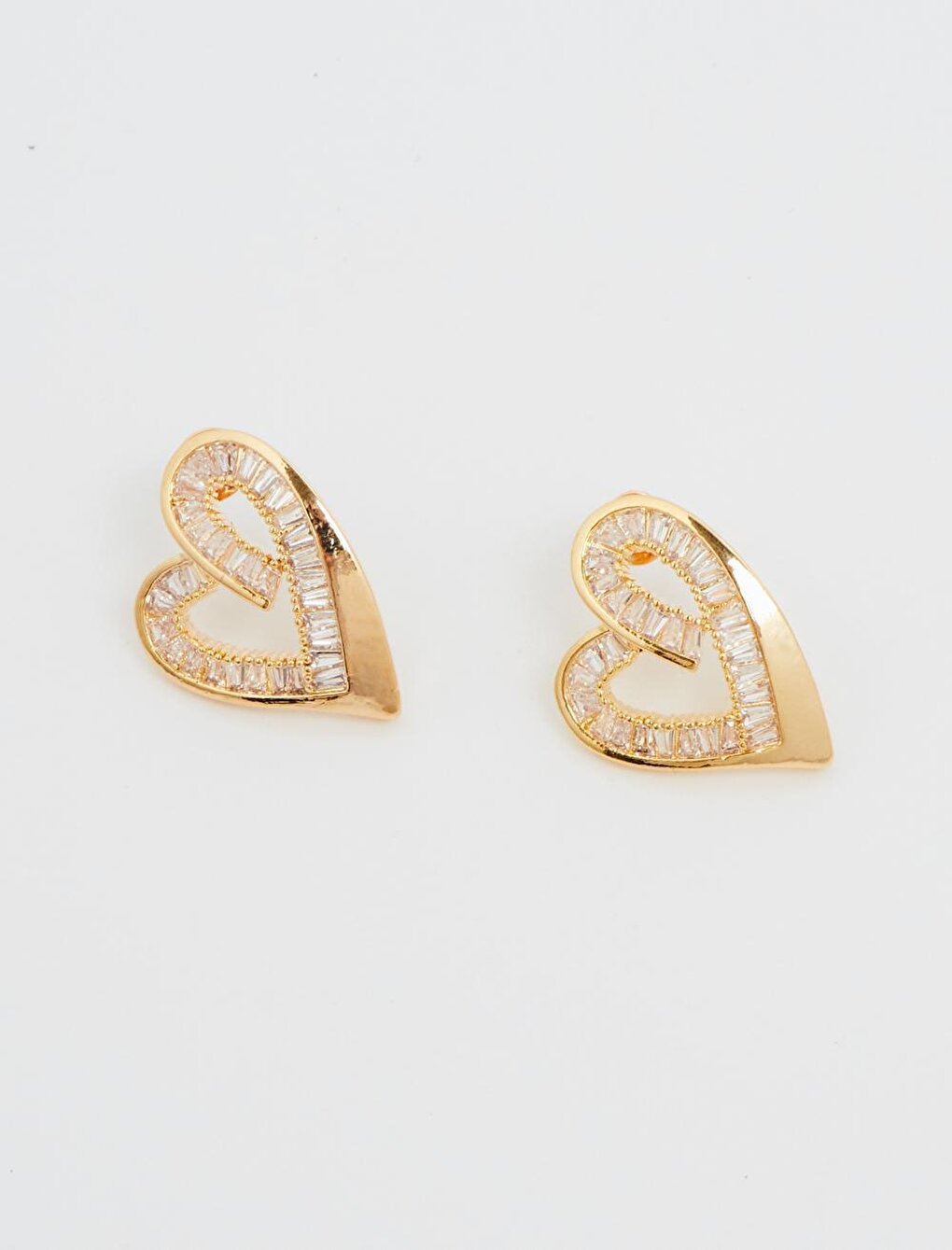 Elegant Earrings with Gold Baguette Stone and Heart Figure