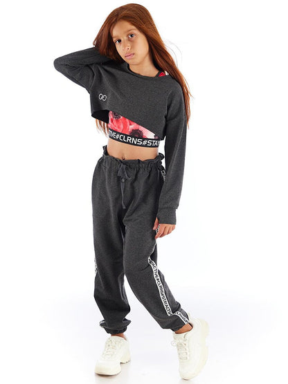 Embroidered Girl's Crop Sweatshirt