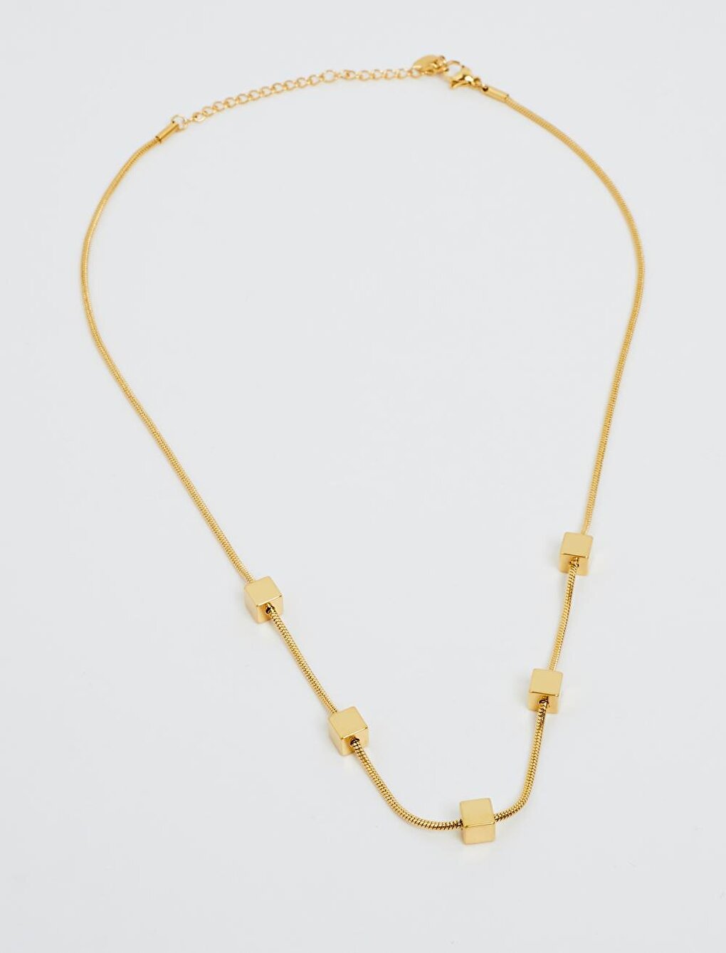 Stylish Chain Necklace with Gold Cube Figure