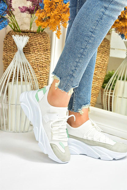 M973510404 White Women's Sneakers