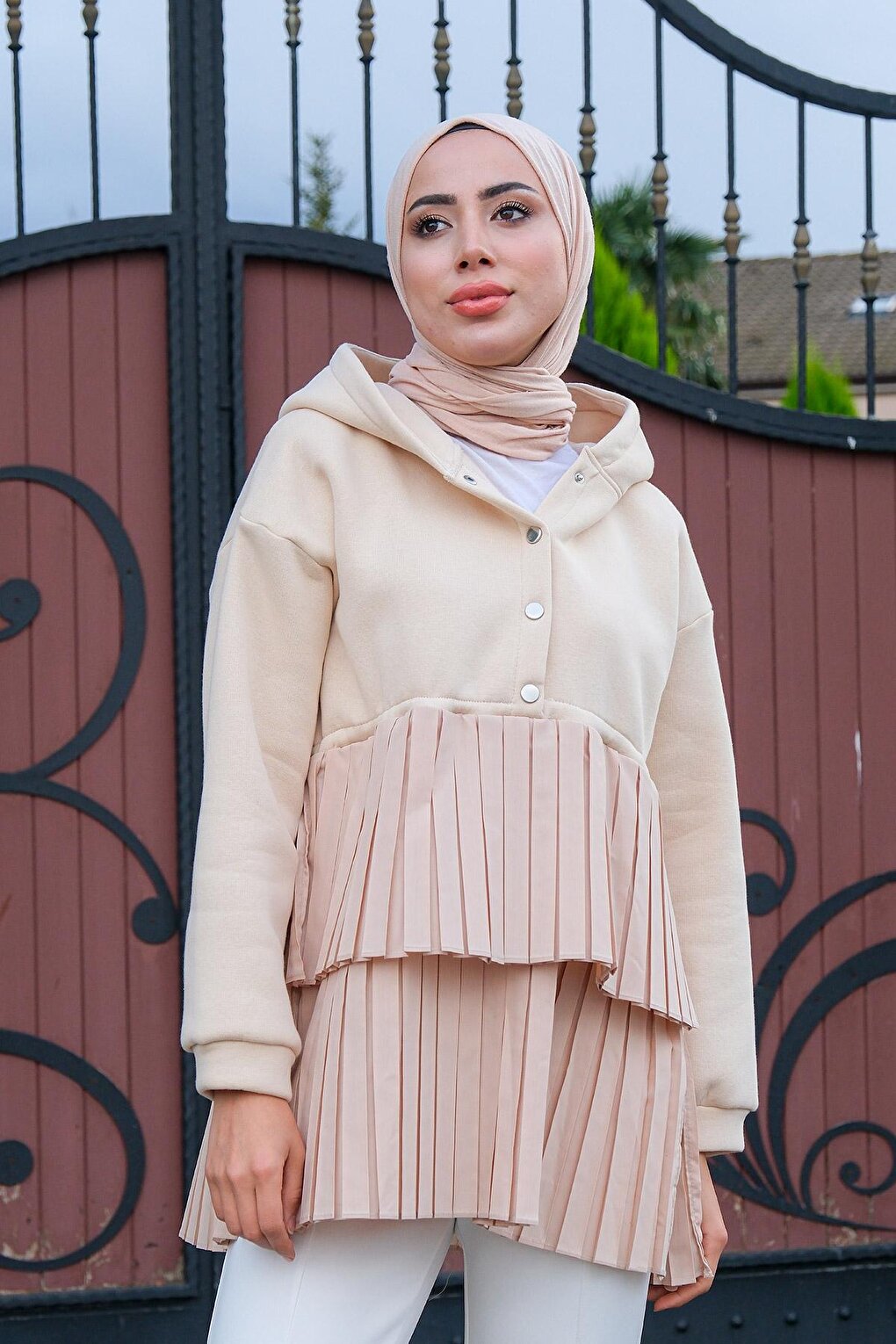 Hooded Pleat Detail Cream