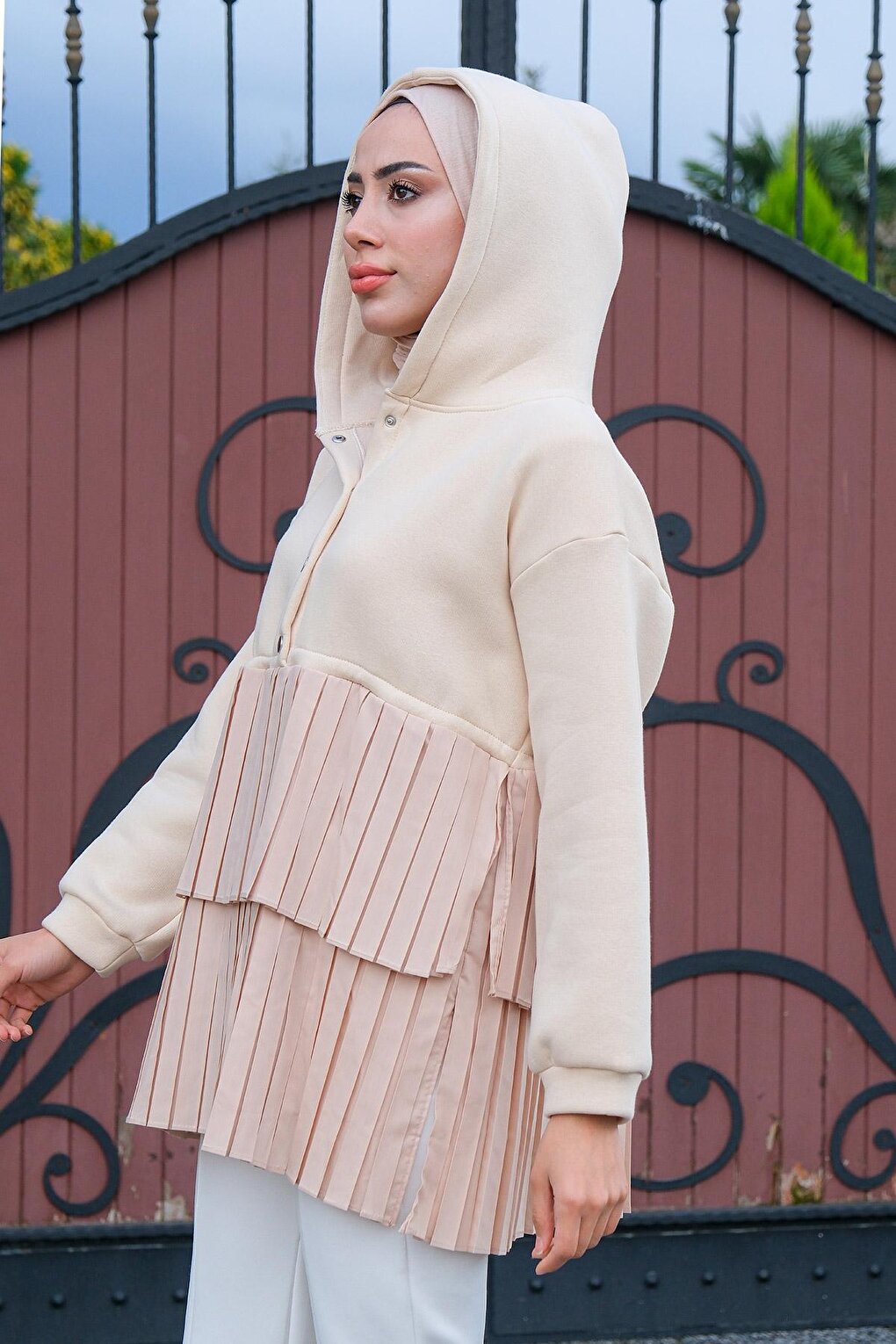 Hooded Pleat Detail Cream