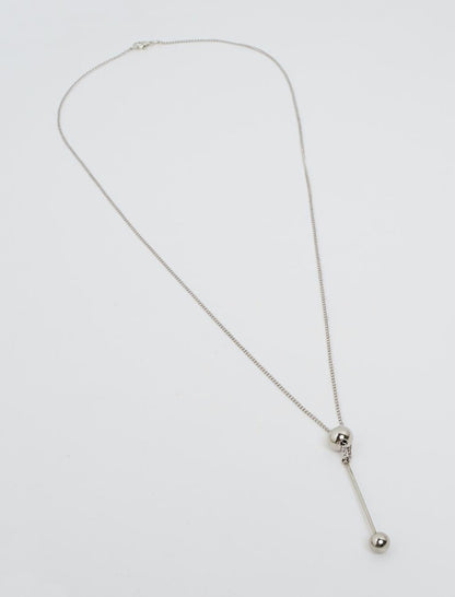 Stylish Chain Necklace with Silver Ball Figure