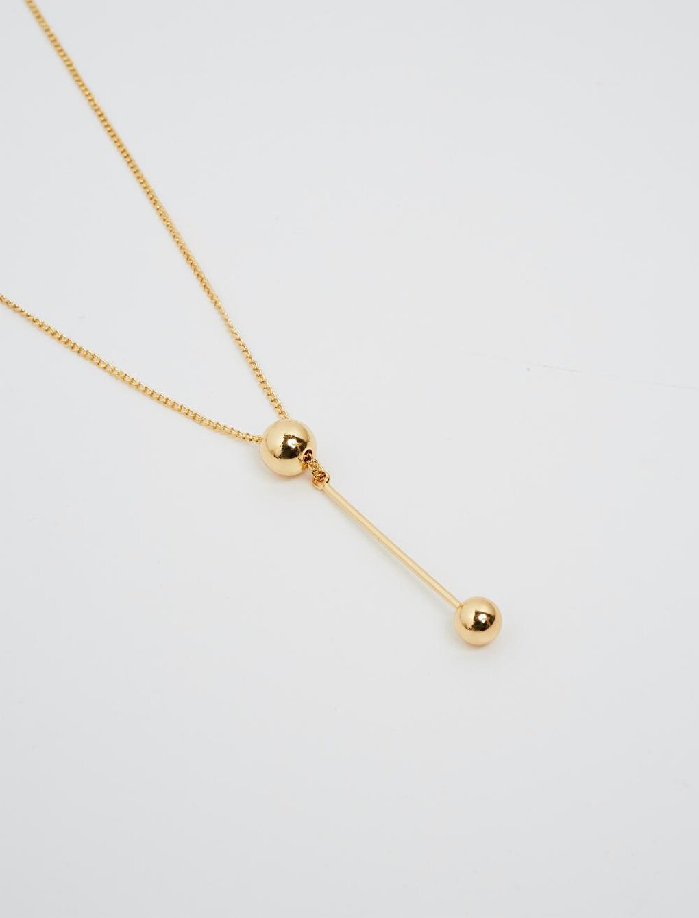 Stylish Chain Necklace with Gold Ball Figure