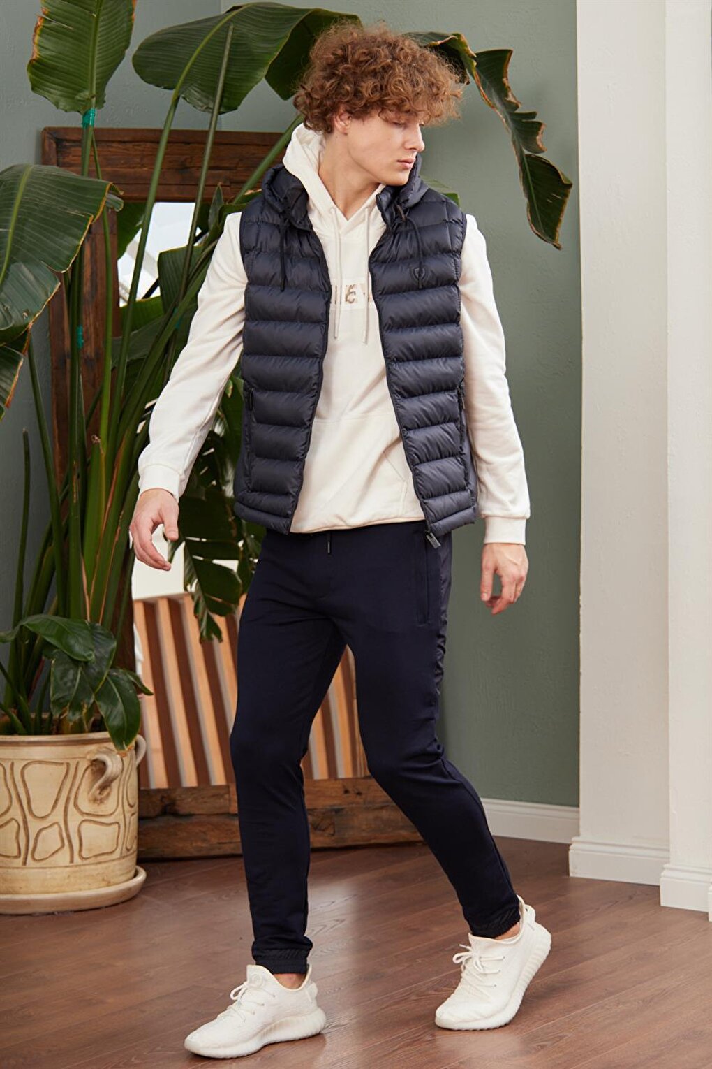 Men's Removable Hooded Standard Mold Puffer Vest Navy Blue