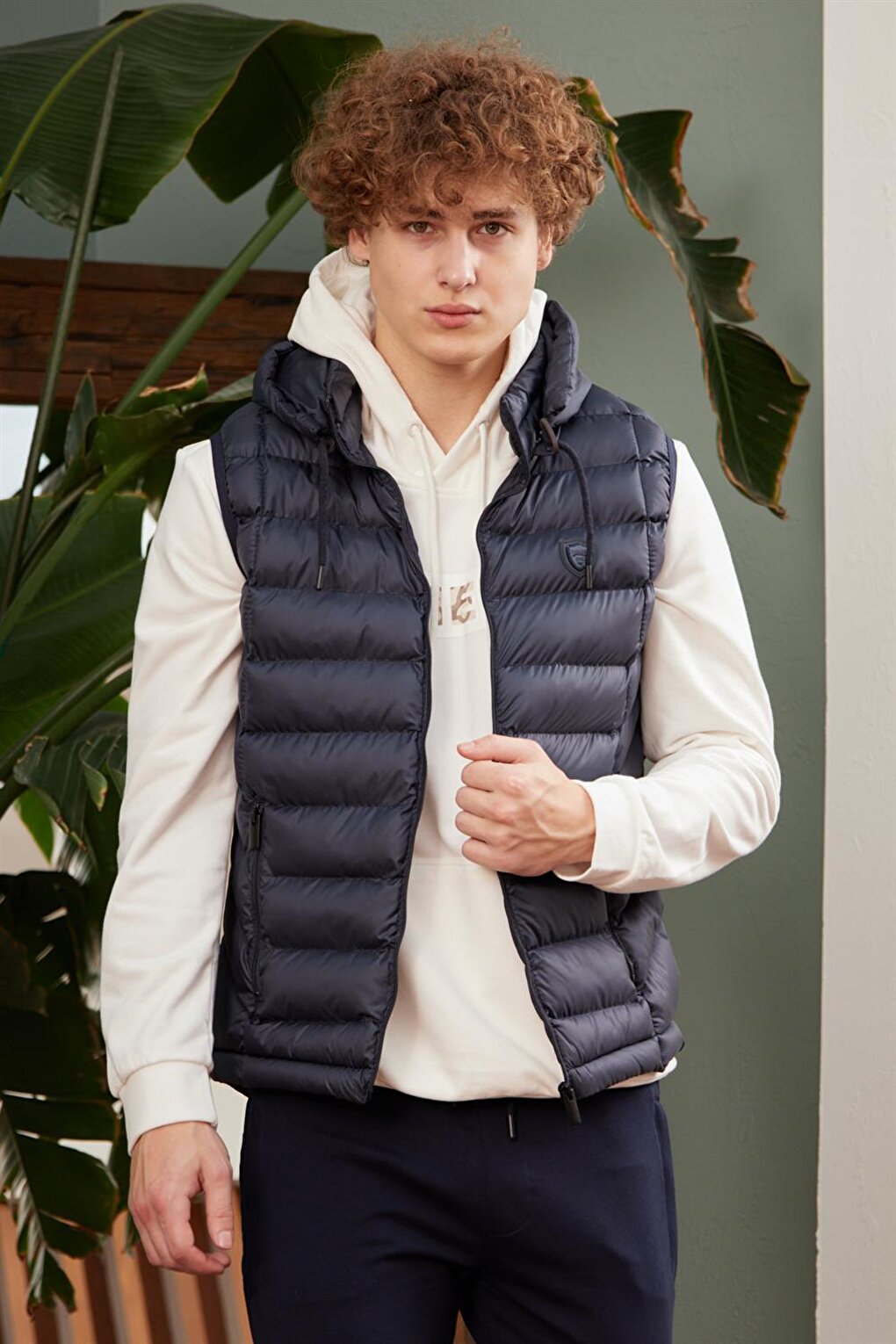 Men's Removable Hooded Standard Mold Puffer Vest Navy Blue