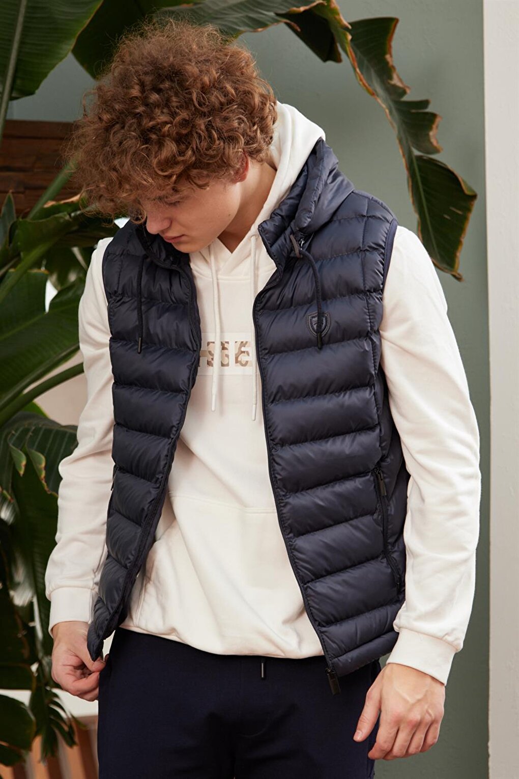 Men's Removable Hooded Standard Mold Puffer Vest Navy Blue