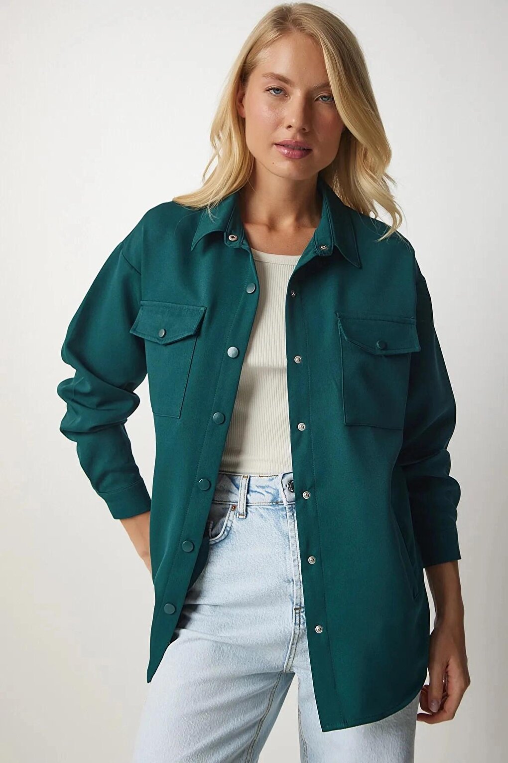 Women's Emerald Green Oversize Snap Button Pocket Detailed Shirt Jacket HZL23W-BD1201941