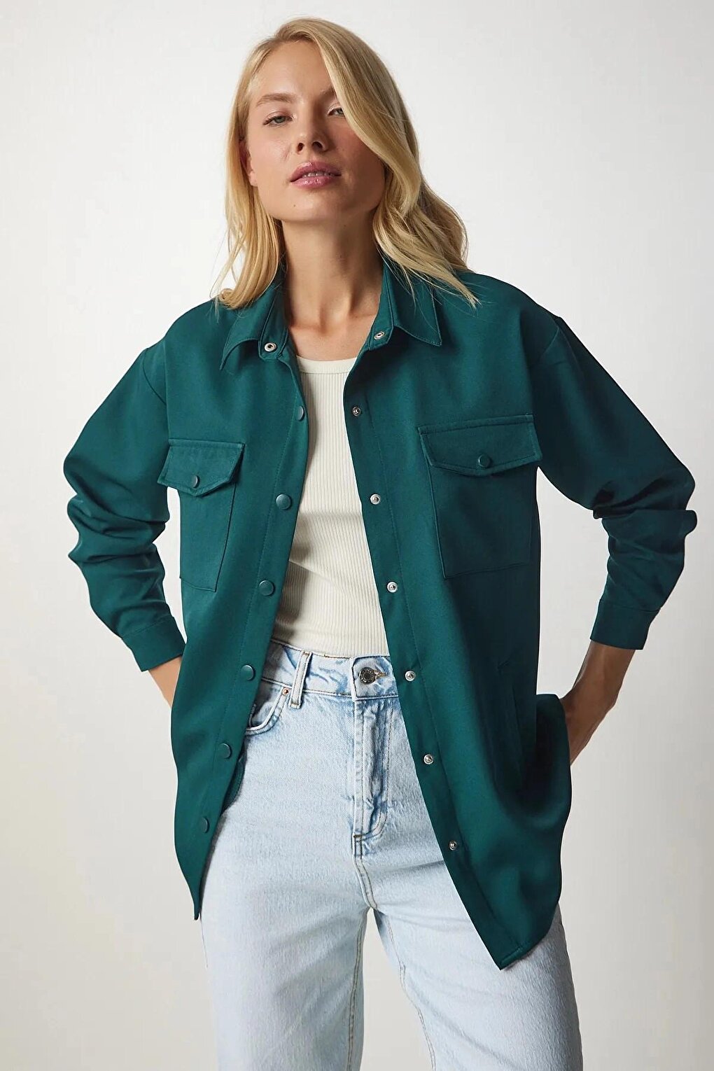 Women's Emerald Green Oversize Snap Button Pocket Detailed Shirt Jacket HZL23W-BD1201941