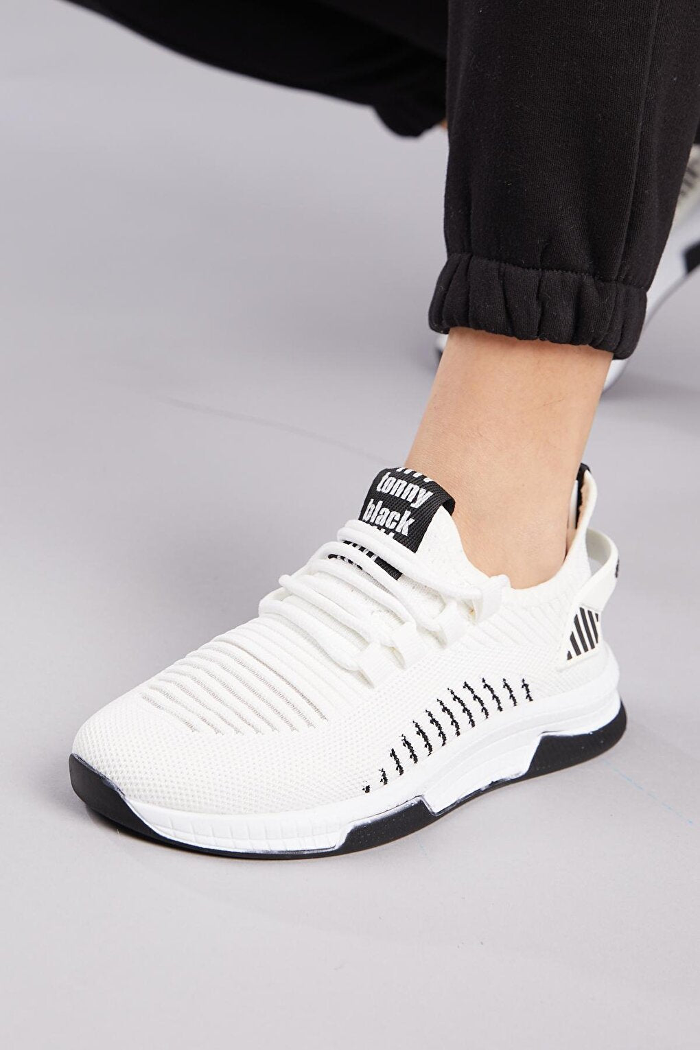 Unisex White Black Sneakers Tbqnl