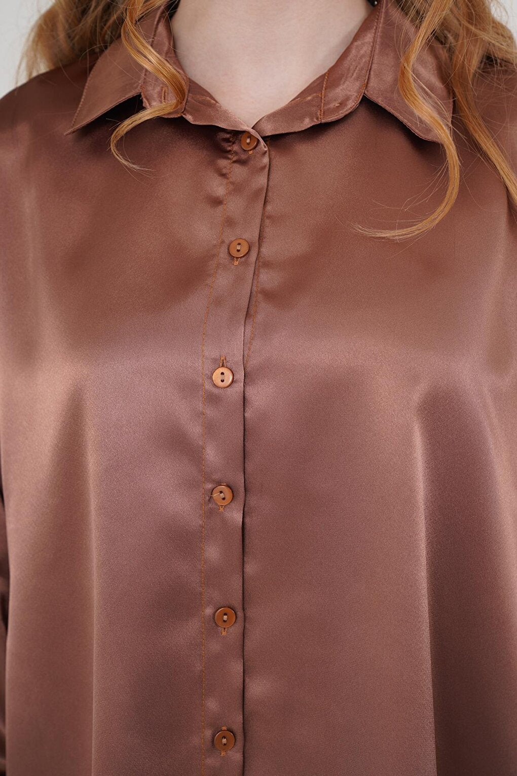 3964 Lightly Flowing Satin Shirt - Tan