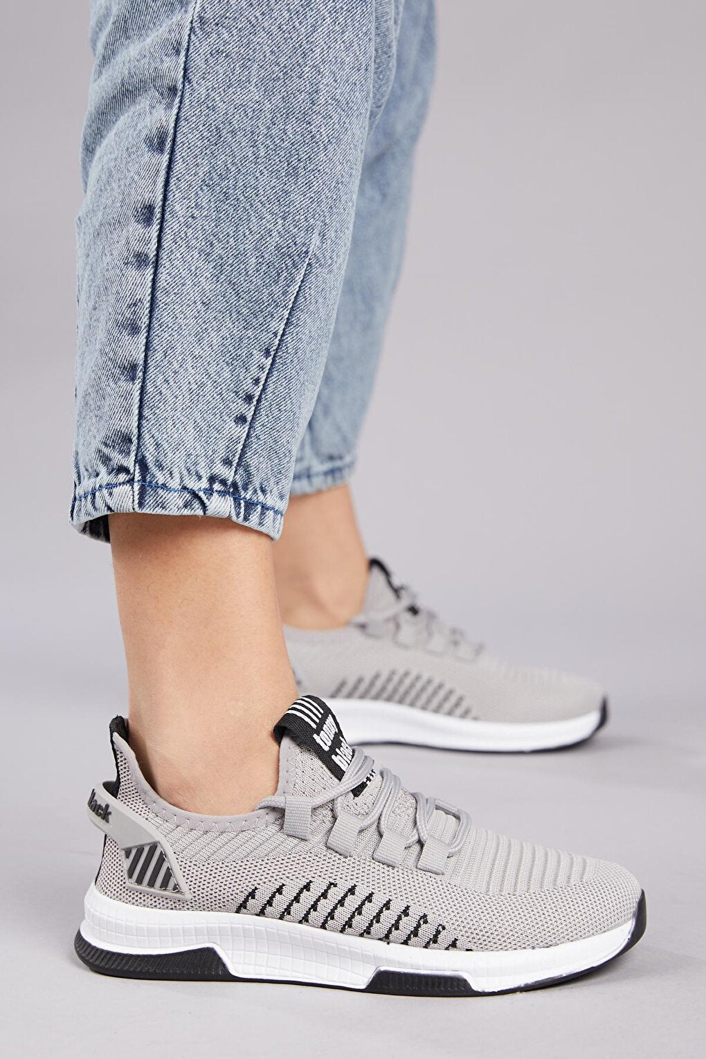 Unisex Gray Black Sneakers Tbqnl