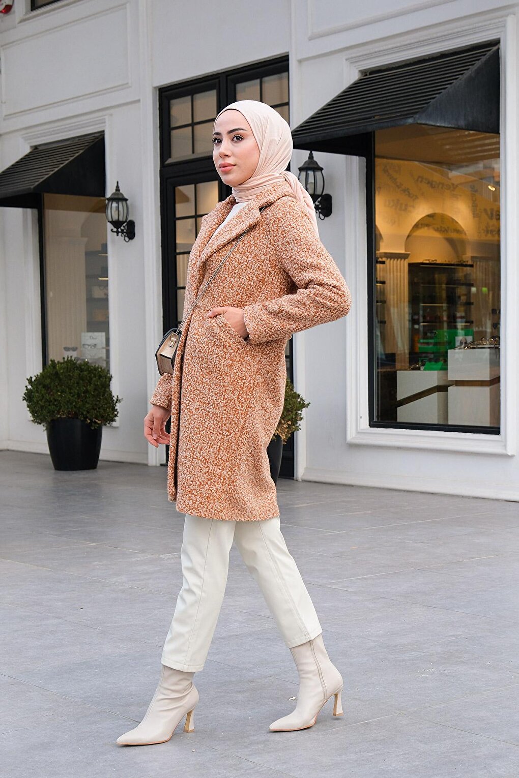 Double Breasted Neck Boucle Coat Cinnamon