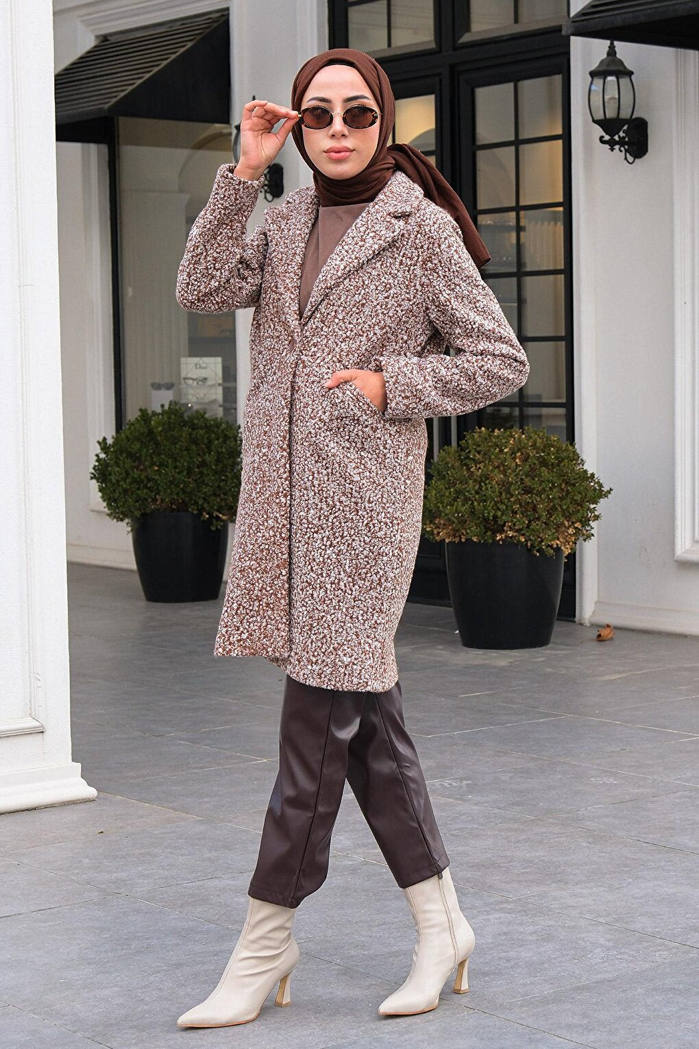 Double Breasted Collar Boucle Coat Brown