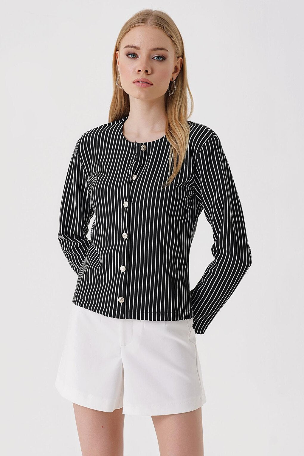 0681 Buttoned Striped Knitted Jacket - Black