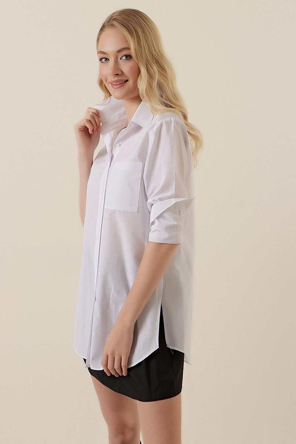 3879 Oversize Shirt with Pockets - White