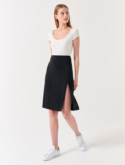 Black High Waist Slit Knitted Skirt