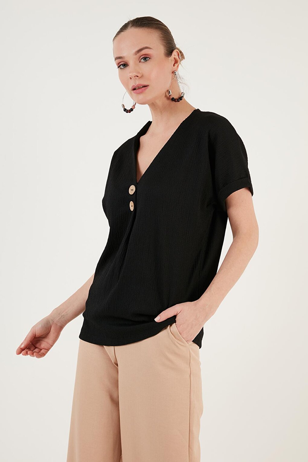 Button Detailed V-Neck Blouse 5865567