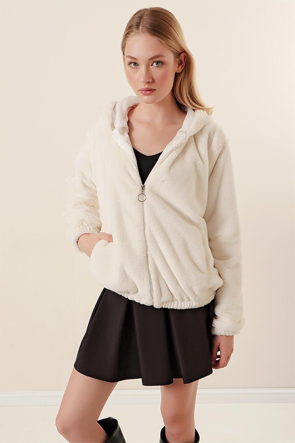 5091 Hooded Fur Lined Coat - Ecru