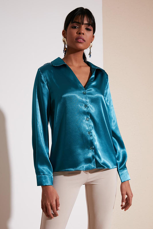 Long Sleeve V-Neck Satin Shirt 611GO0160