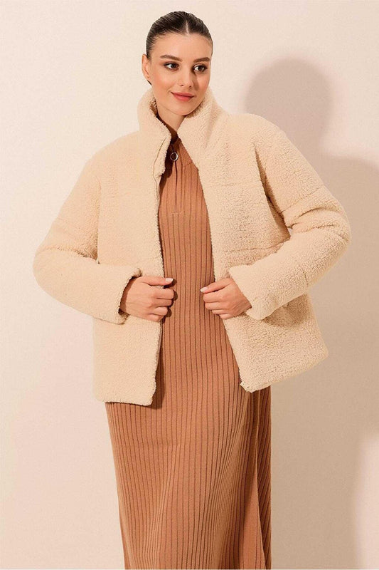 Women's Ecru Stand-up Collar Zippered Plush Coat