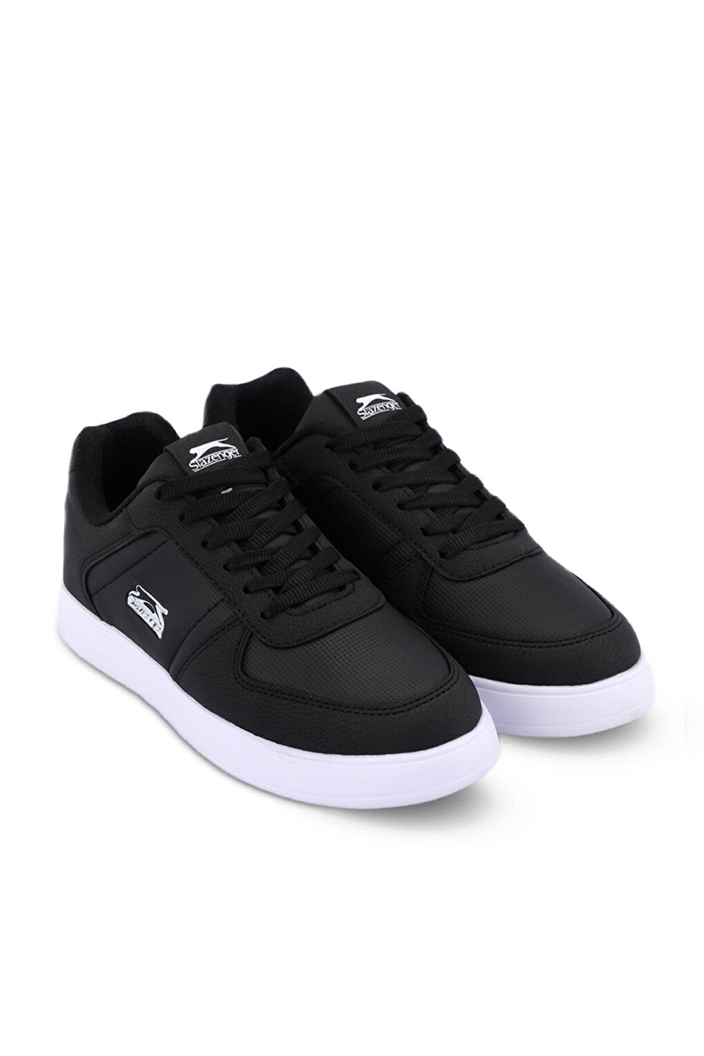 POINT NEW I Sneaker Women Shoes Black / White