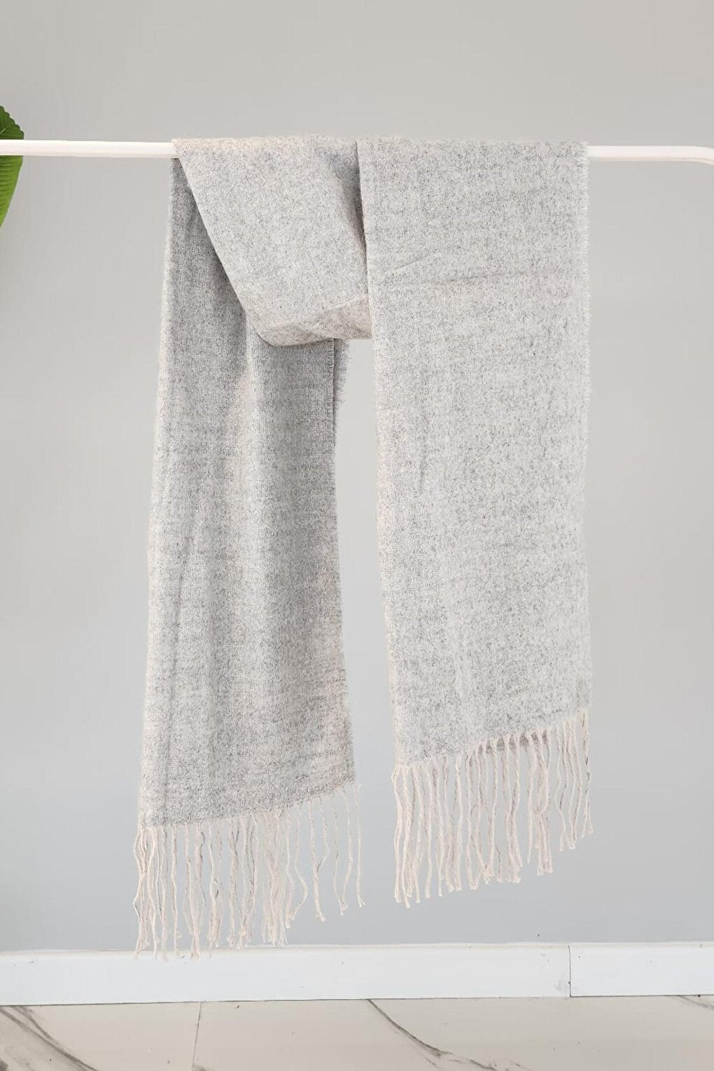 Tasseled Boucle Scarf Shawl 45X200 cm 1285 Gray