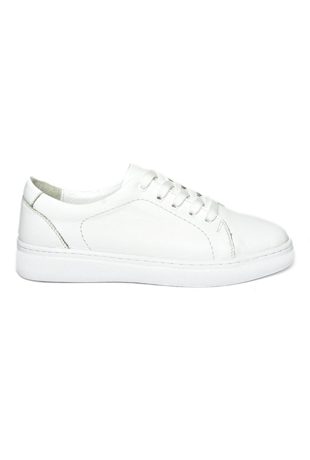 P5554609 White Women's Sneaker