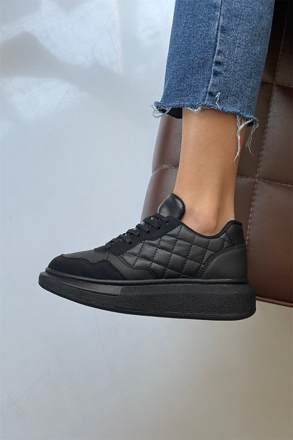 Women's Sneakers BLACK