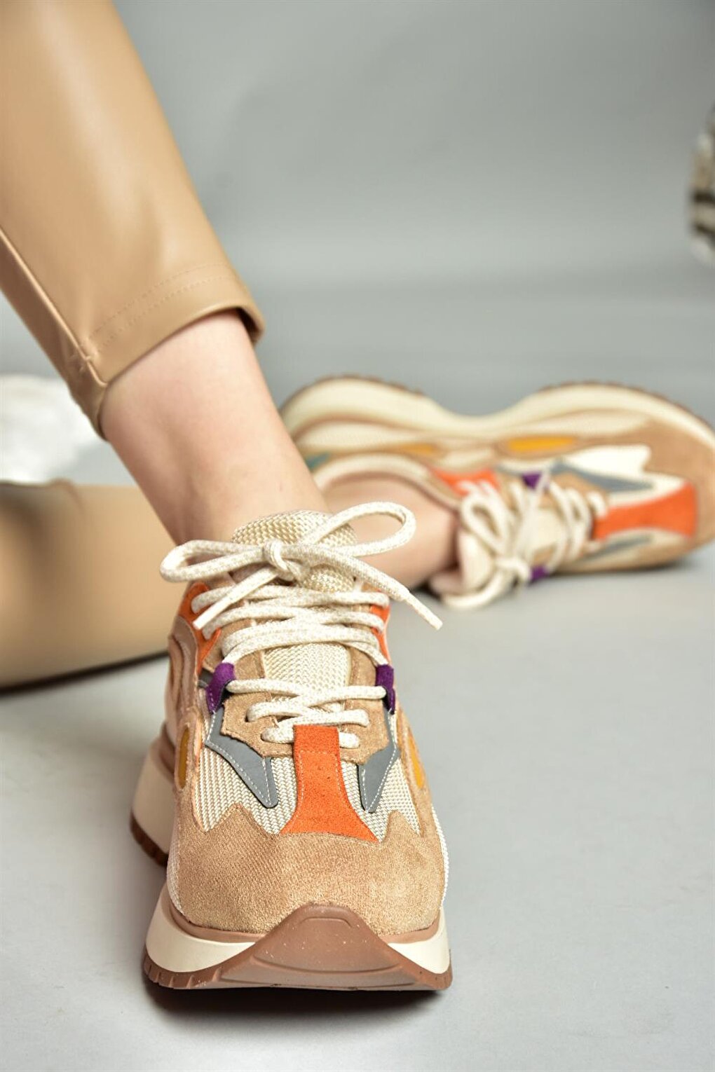 R3125105 Beige_Orange Women's Sneaker