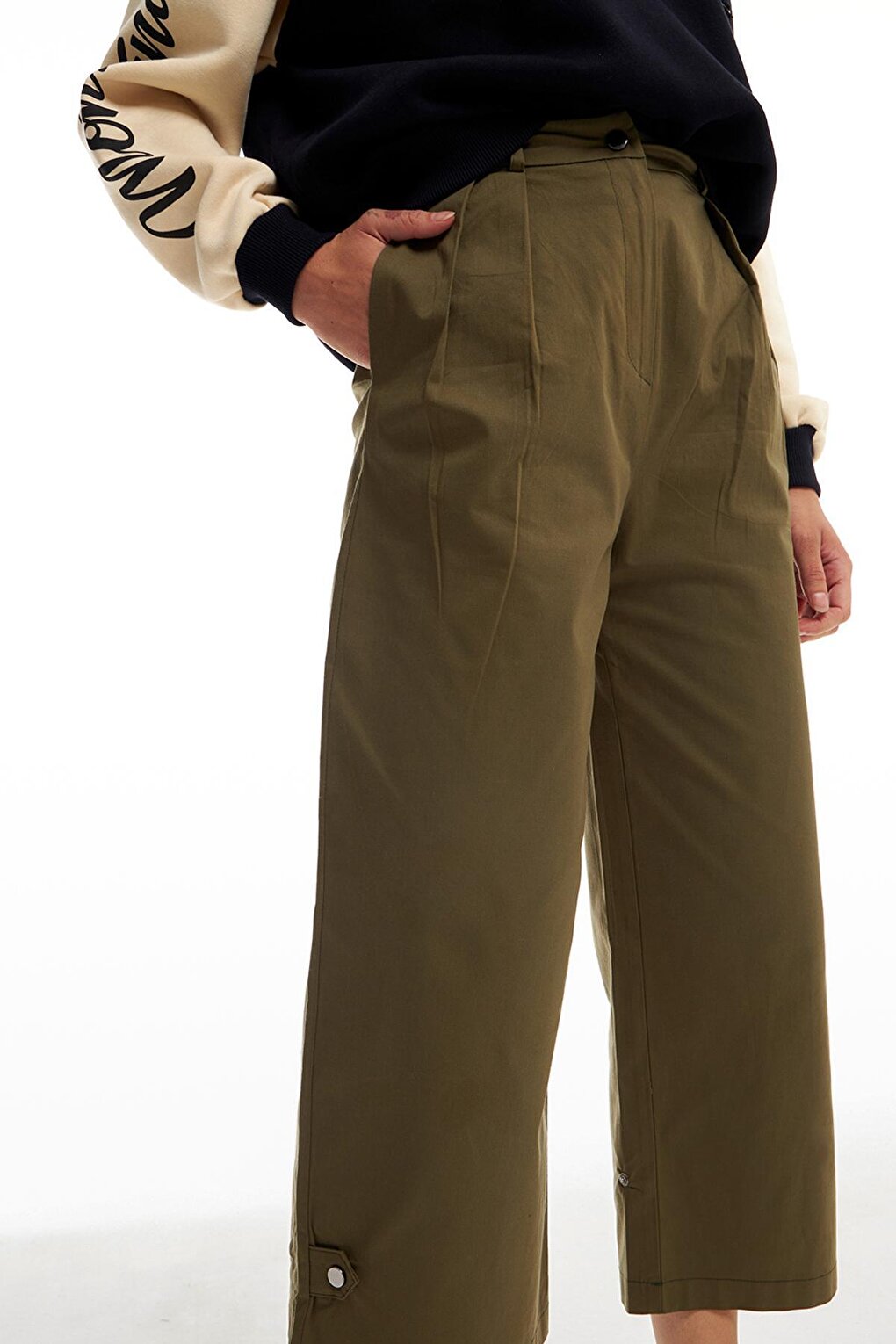 Snap-Cut Trousers Khaki