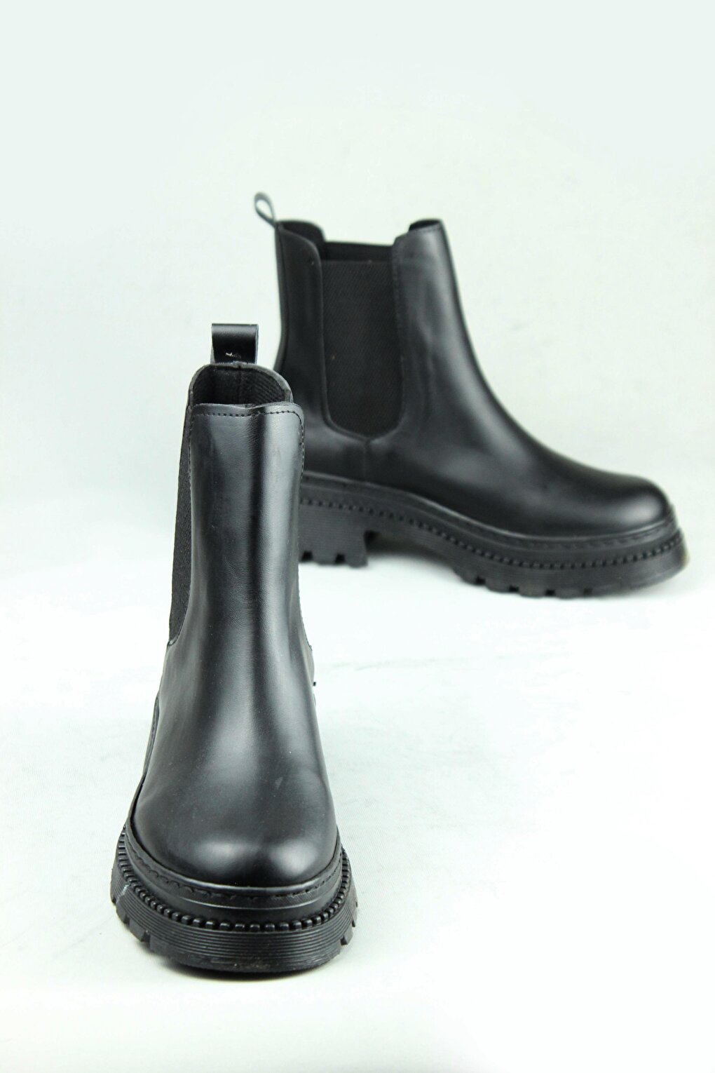 0642 Side Elastic Zippered Boots Winter Boots Women Black