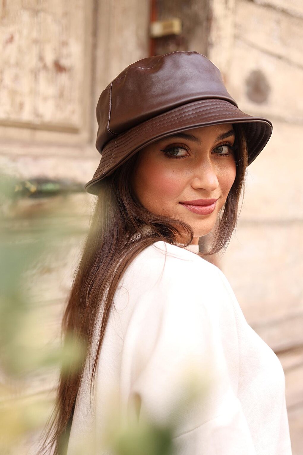 Women's Leather Bucket Hat RKŞ-02 Brown