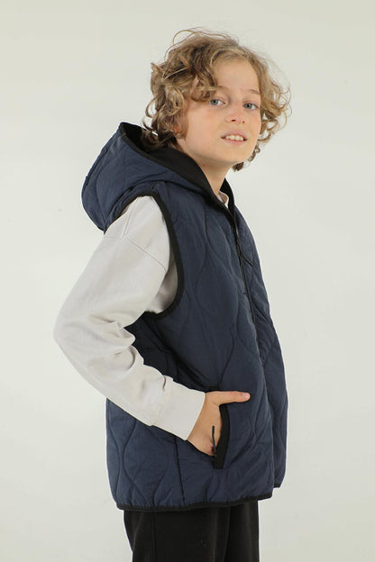 Hooded Double Pocket Zipper Detailed Boy's Vest