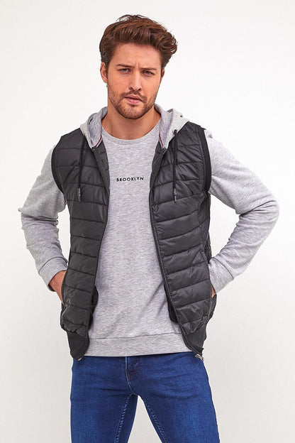 Men's Hooded Slim Fit Quilted Vest SPR22YK190