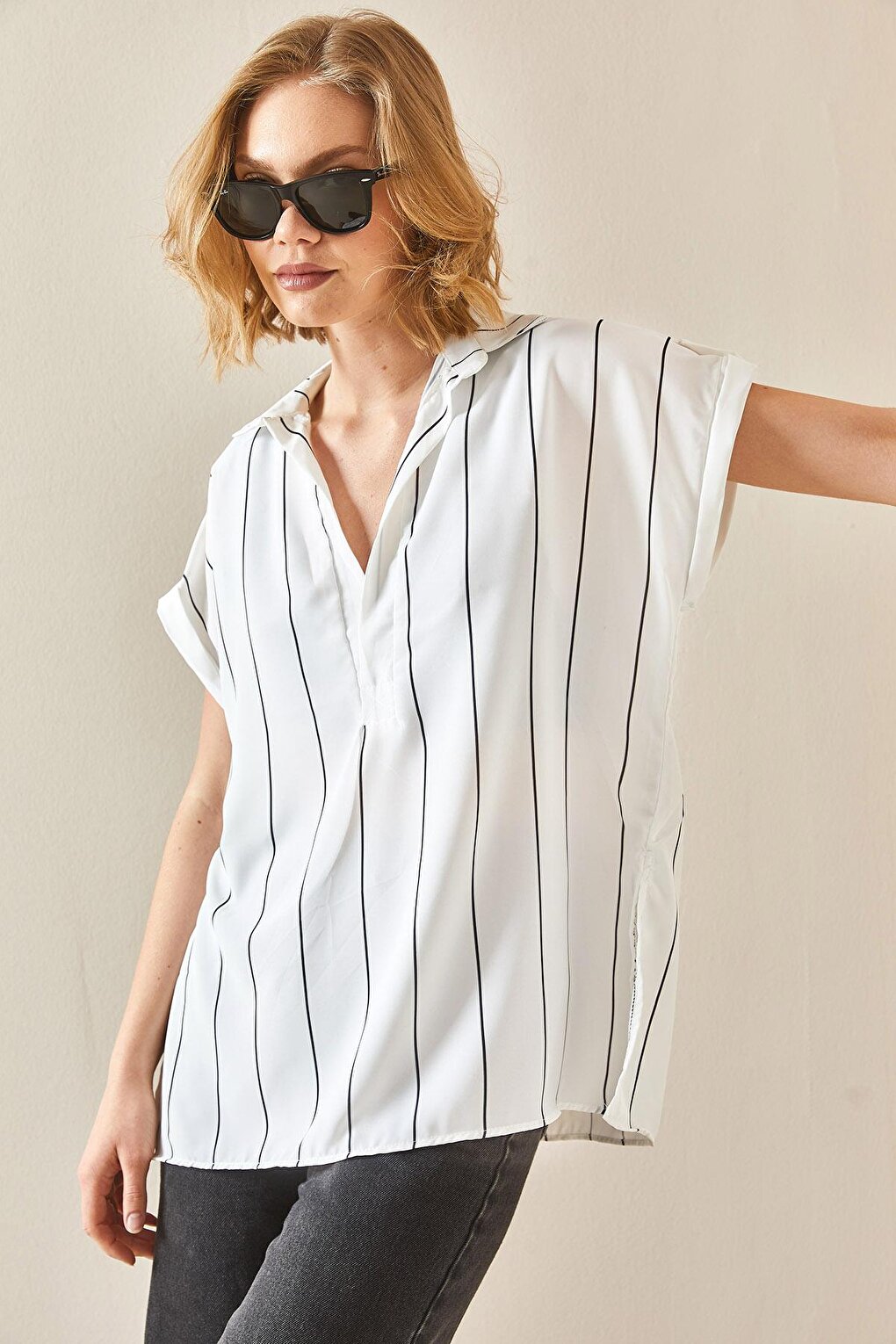 White Striped Polo Neck Oversize Shirt 3YXK2-47080-01