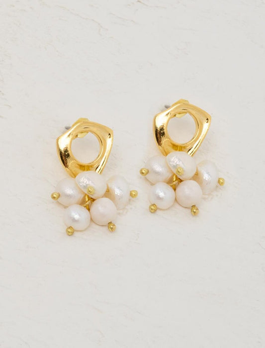 White Natural Stone Pearl Figure Earrings