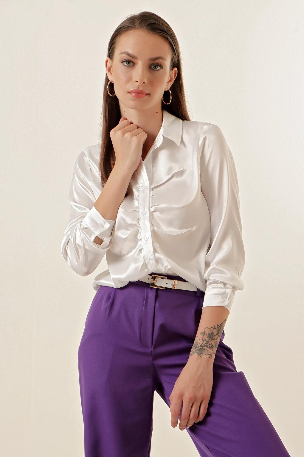 20112 Gathered Satin Shirt - White