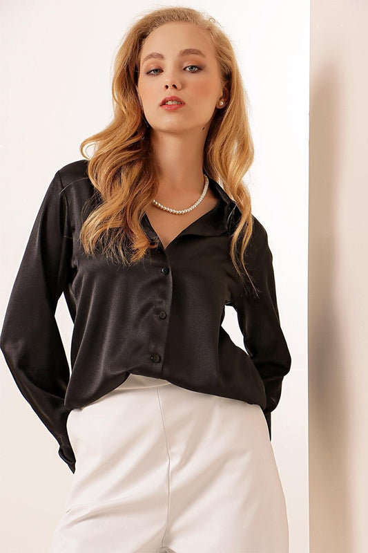 3964 Lightly Flowing Satin Shirt - D. Black