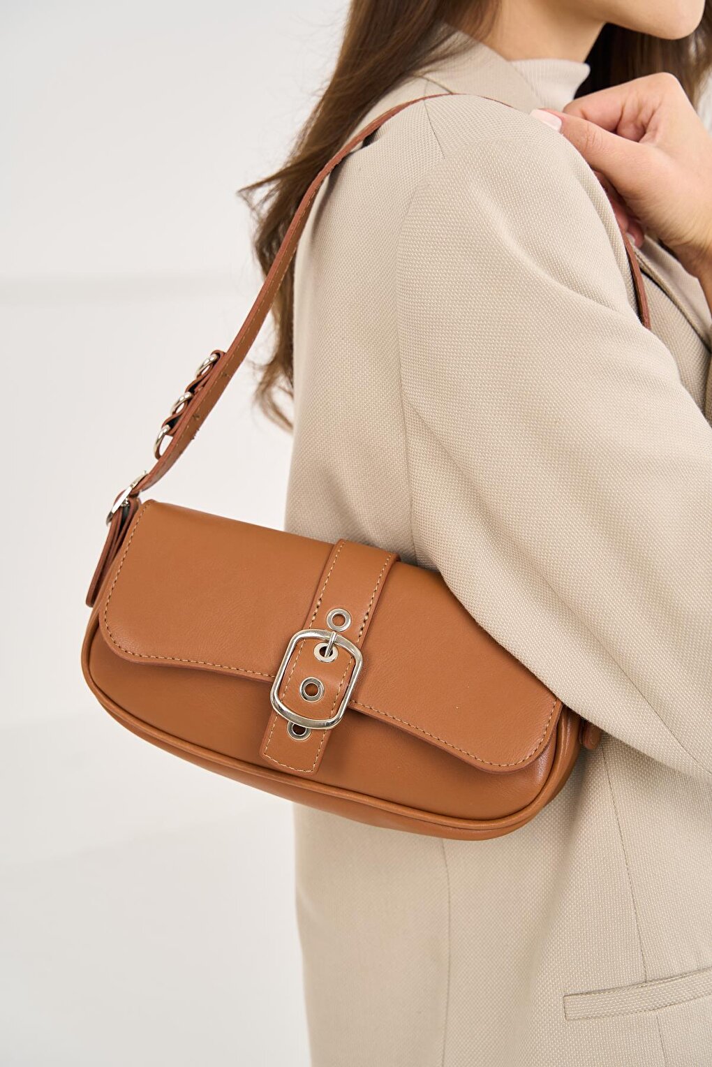 Women's Shoulder Bag with Buckle - Tan