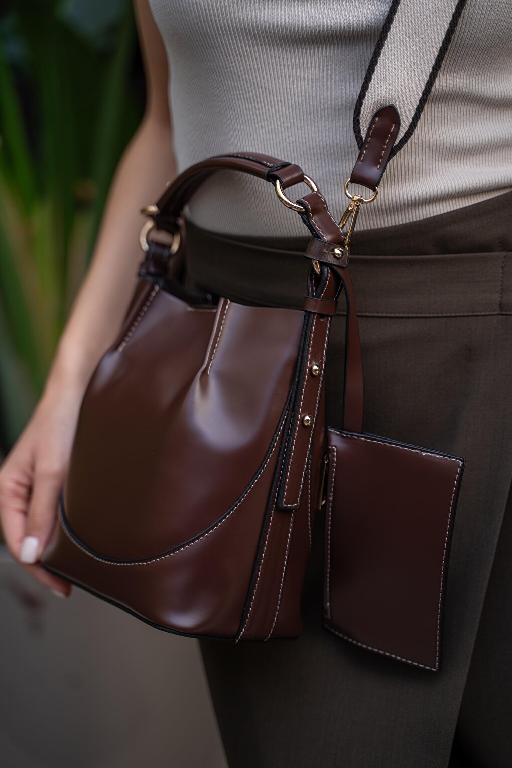 Top Stitched Wallet Bucket Women's Bag - Brown