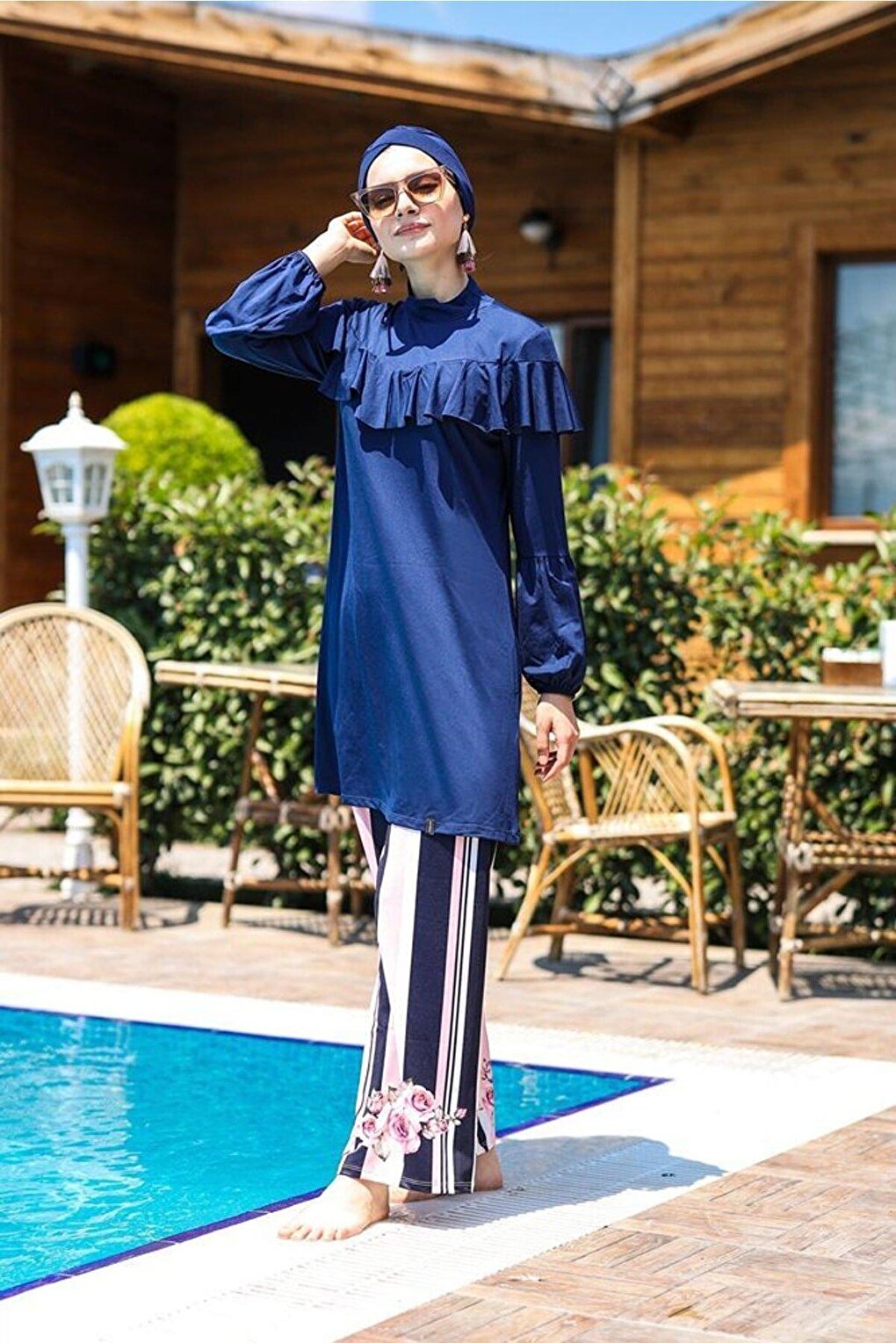 4-Piece Navy Blue Rose Detailed Fully Covered Hijab Swimsuit M2012