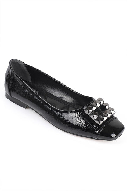 070 Women's Metal Buckle Ballerinas