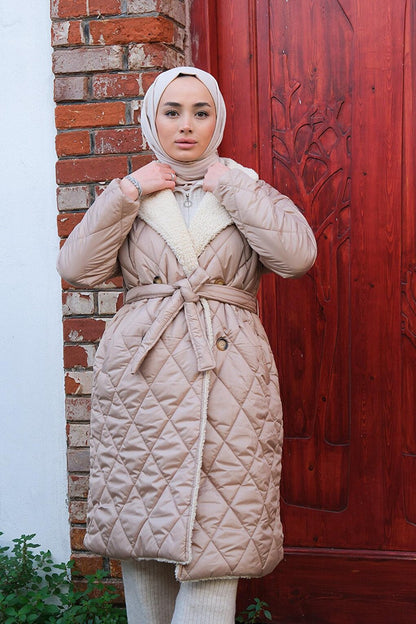 Quilted Baklava Pattern Puffer Jacket Cream