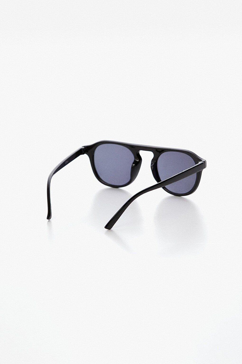 Round Framed Sunglasses