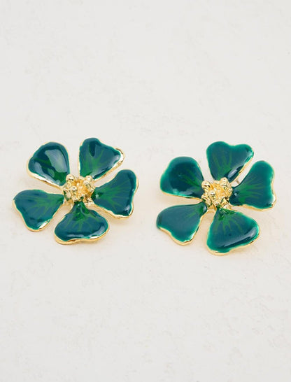 Elegant Earrings with Dark Green Flower Figures