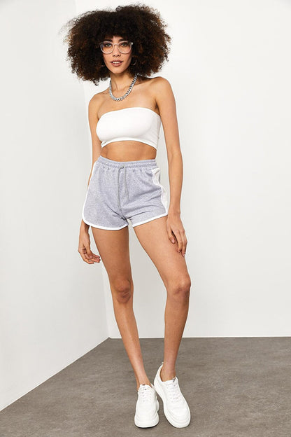 Gray Side Stripe Detailed Shorts 1YXK8-44874-03