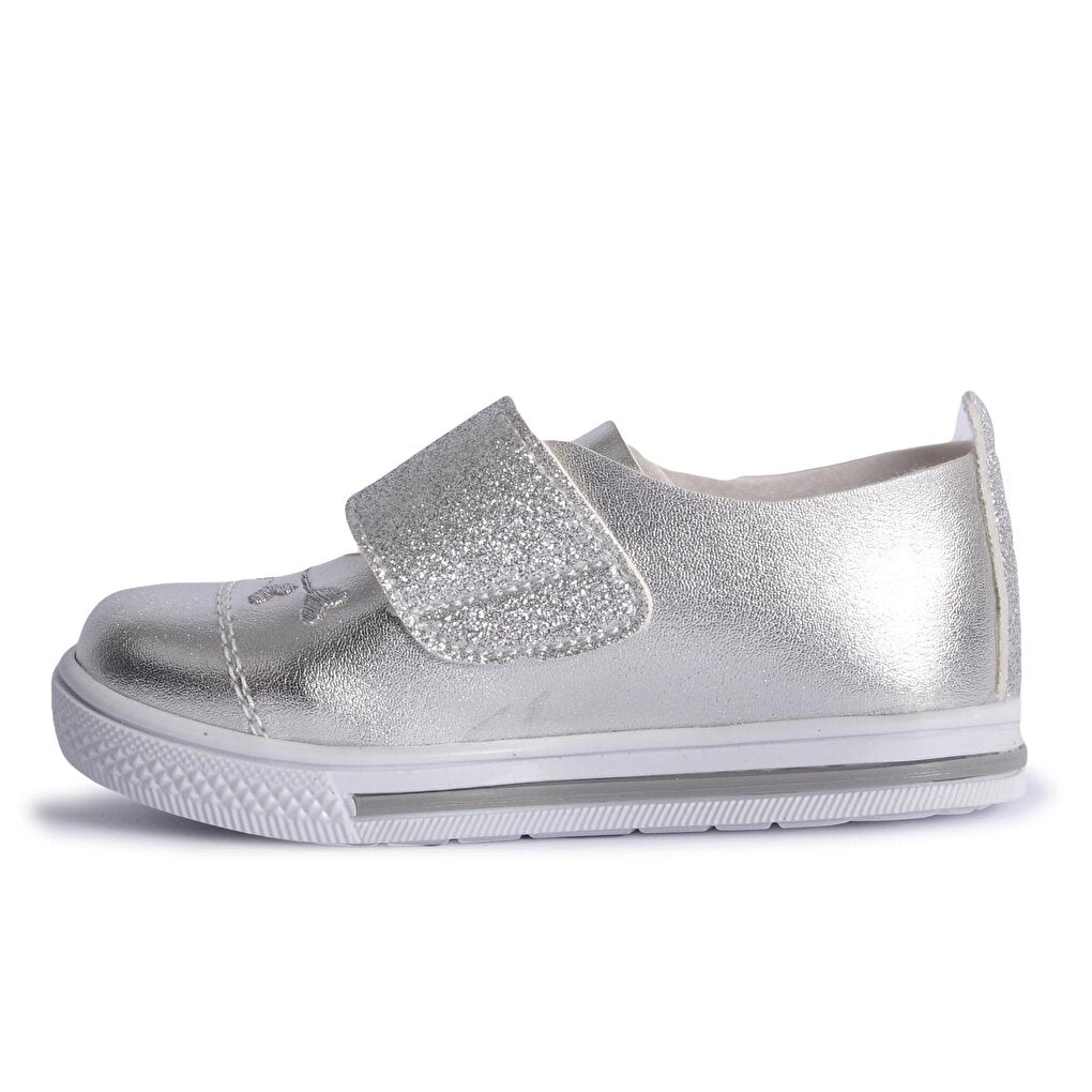 21K04 Silver Colored Girl's Shoes